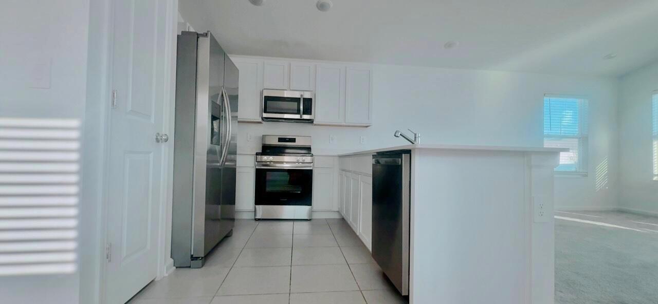 PEACE CREEK RESERVE - Residential Lease