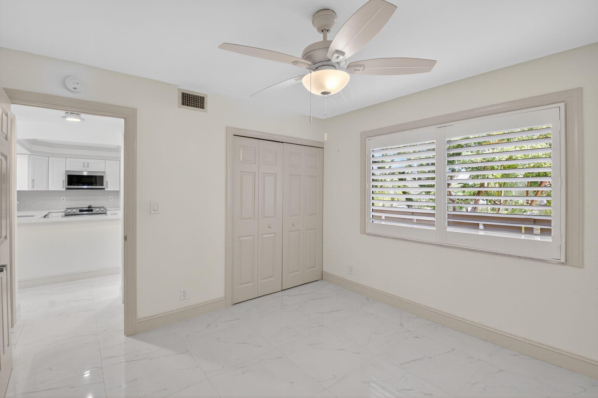 HUNTINGTON LAKES SEC ONE - Residential