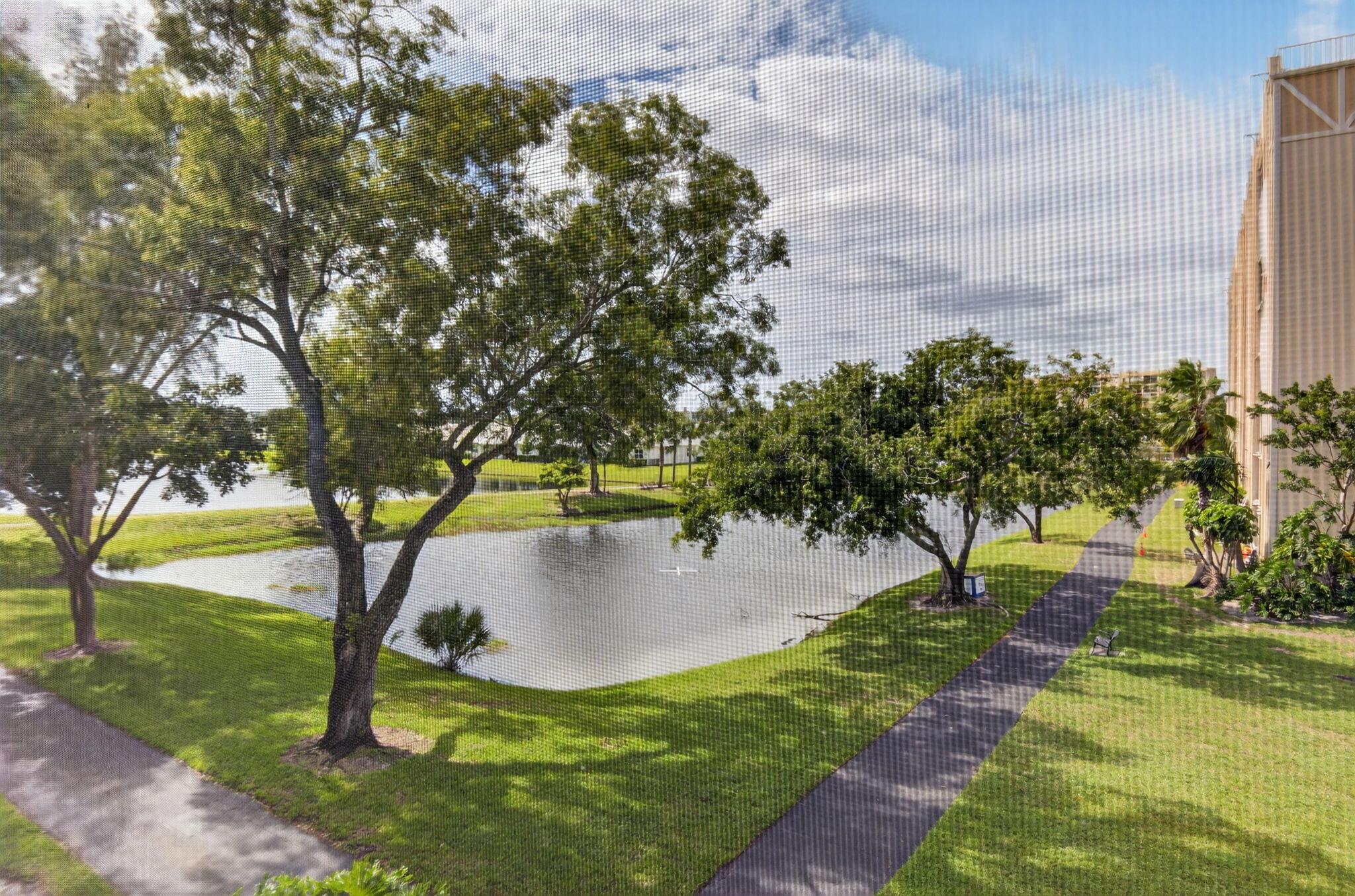 HUNTINGTON LAKES SEC ONE - Residential