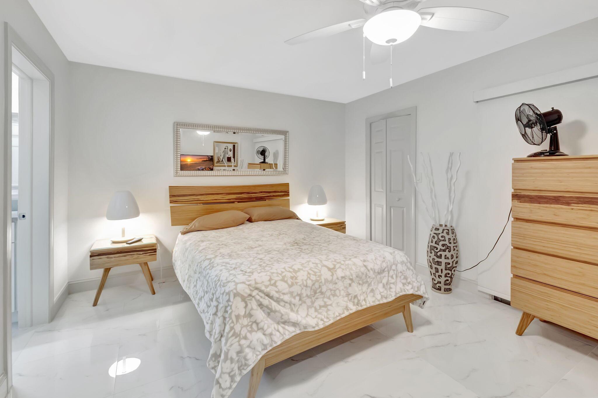 HUNTINGTON LAKES SEC ONE - Residential