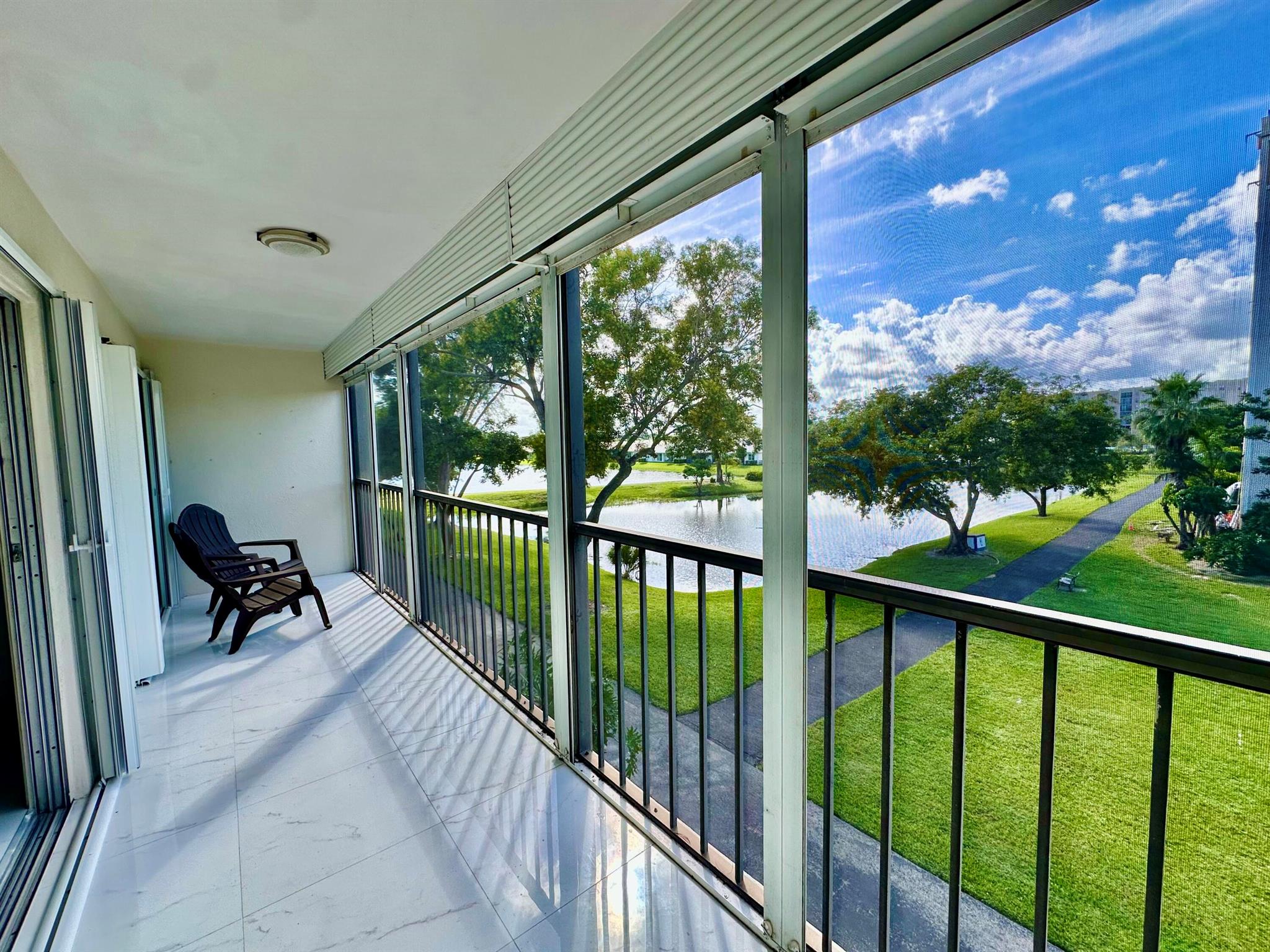 HUNTINGTON LAKES SEC ONE - Residential