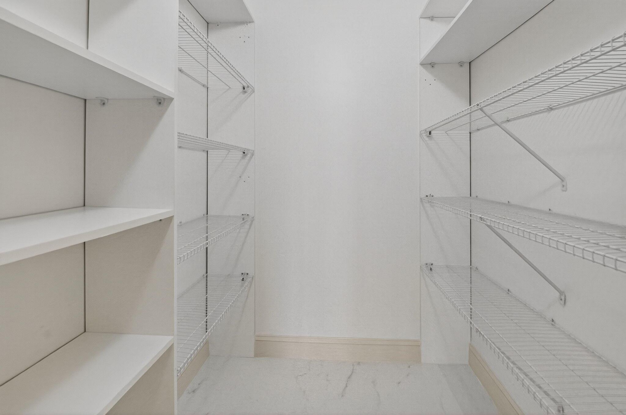 HUNTINGTON LAKES SEC ONE - Residential