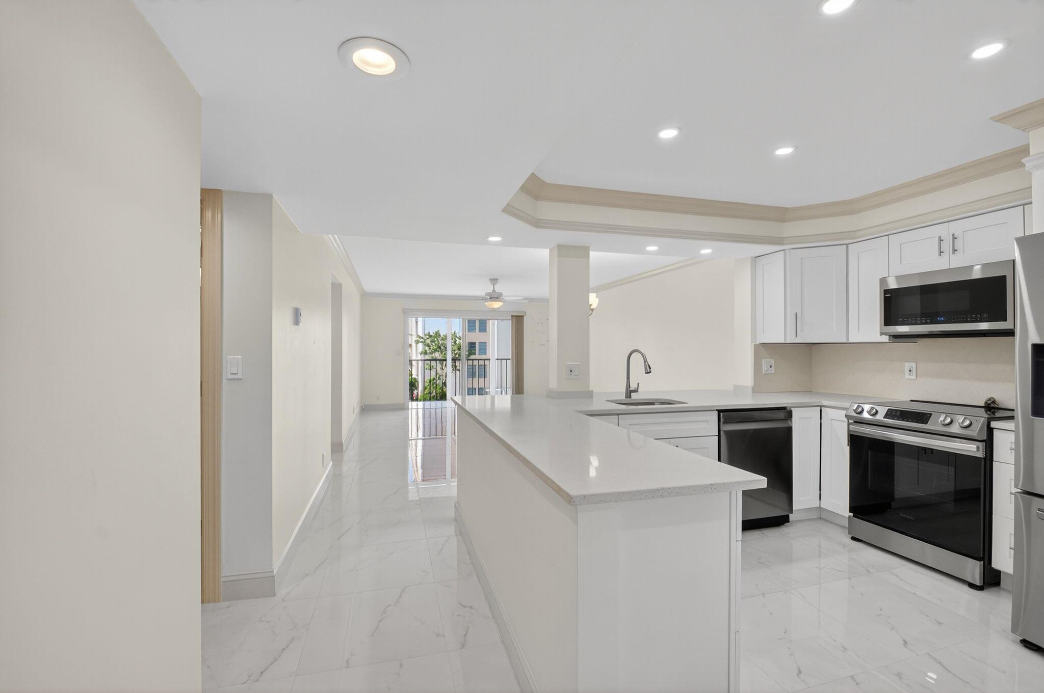 HUNTINGTON LAKES SEC ONE - Residential