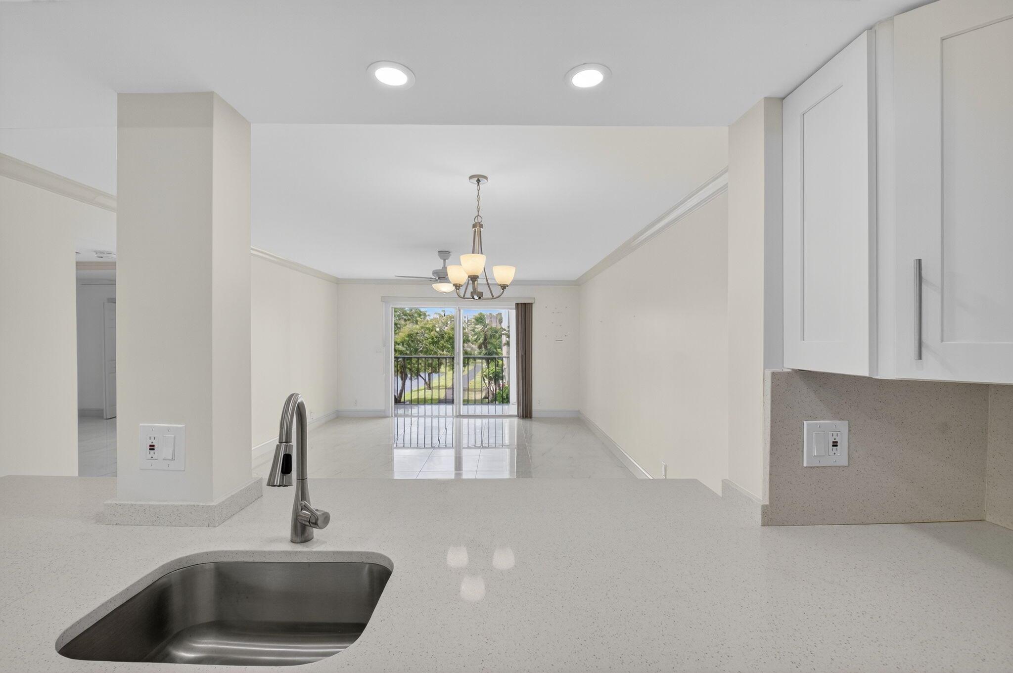 HUNTINGTON LAKES SEC ONE - Residential