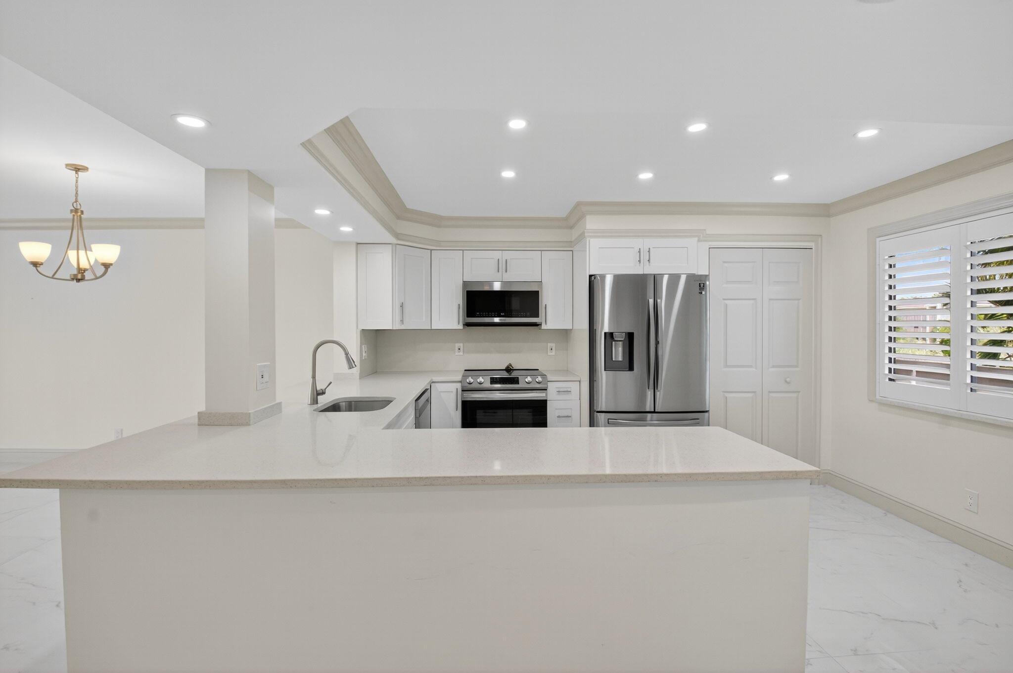 HUNTINGTON LAKES SEC ONE - Residential