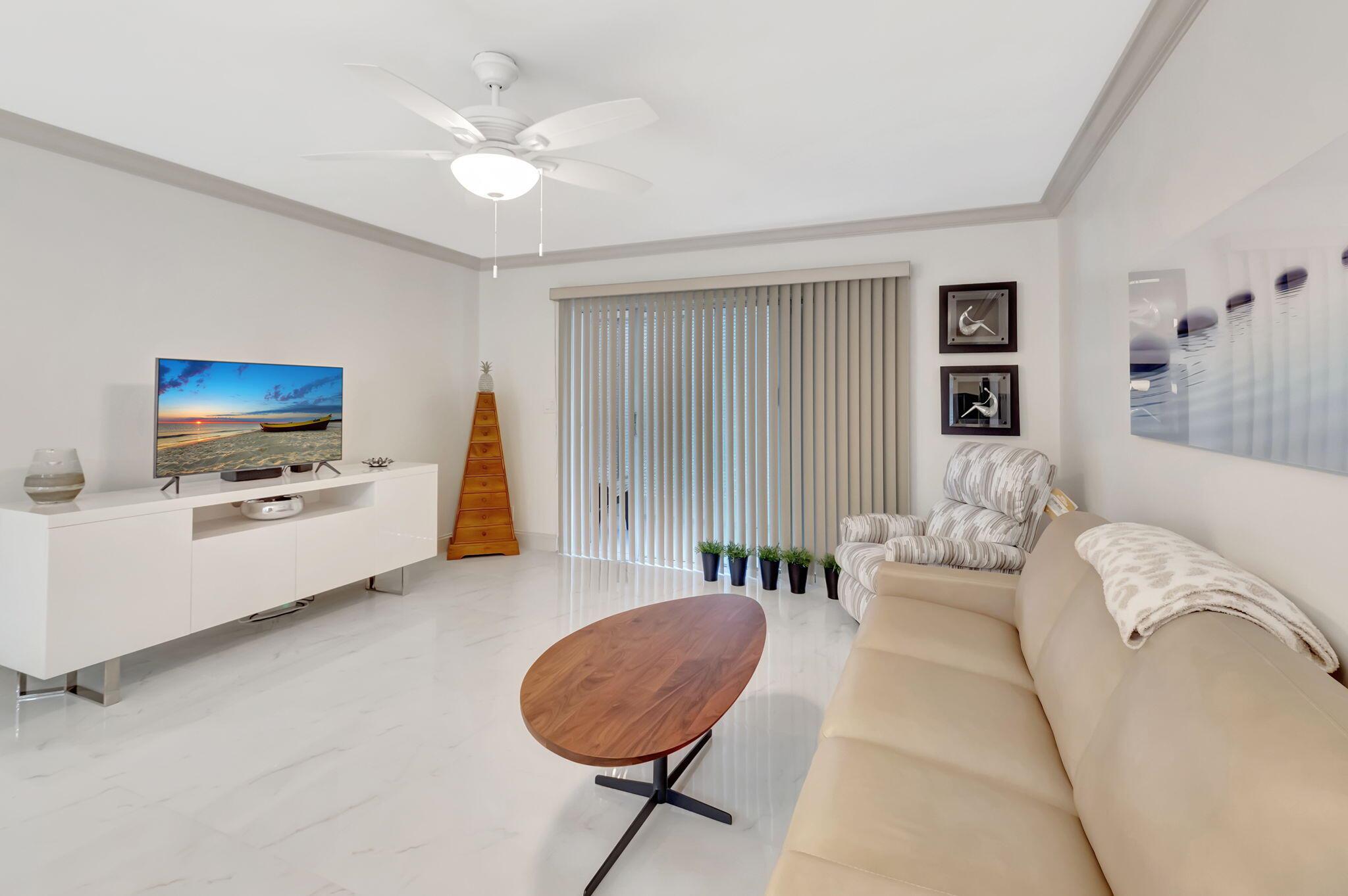 HUNTINGTON LAKES SEC ONE - Residential