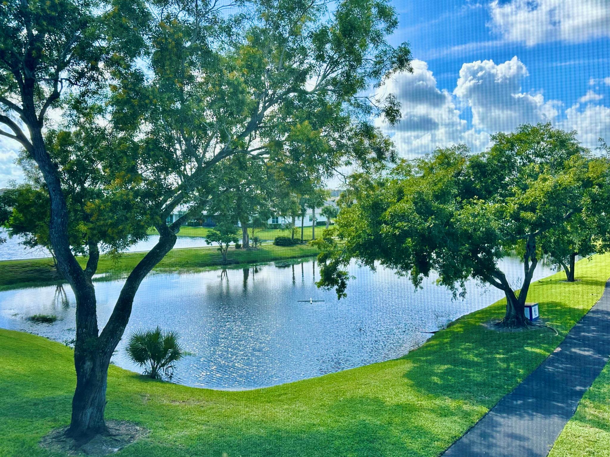 HUNTINGTON LAKES SEC ONE - Residential