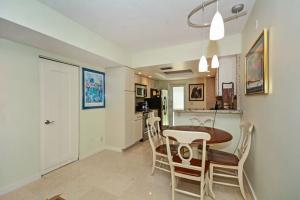 PARKVIEW MANOR CONDO - Residential Lease
