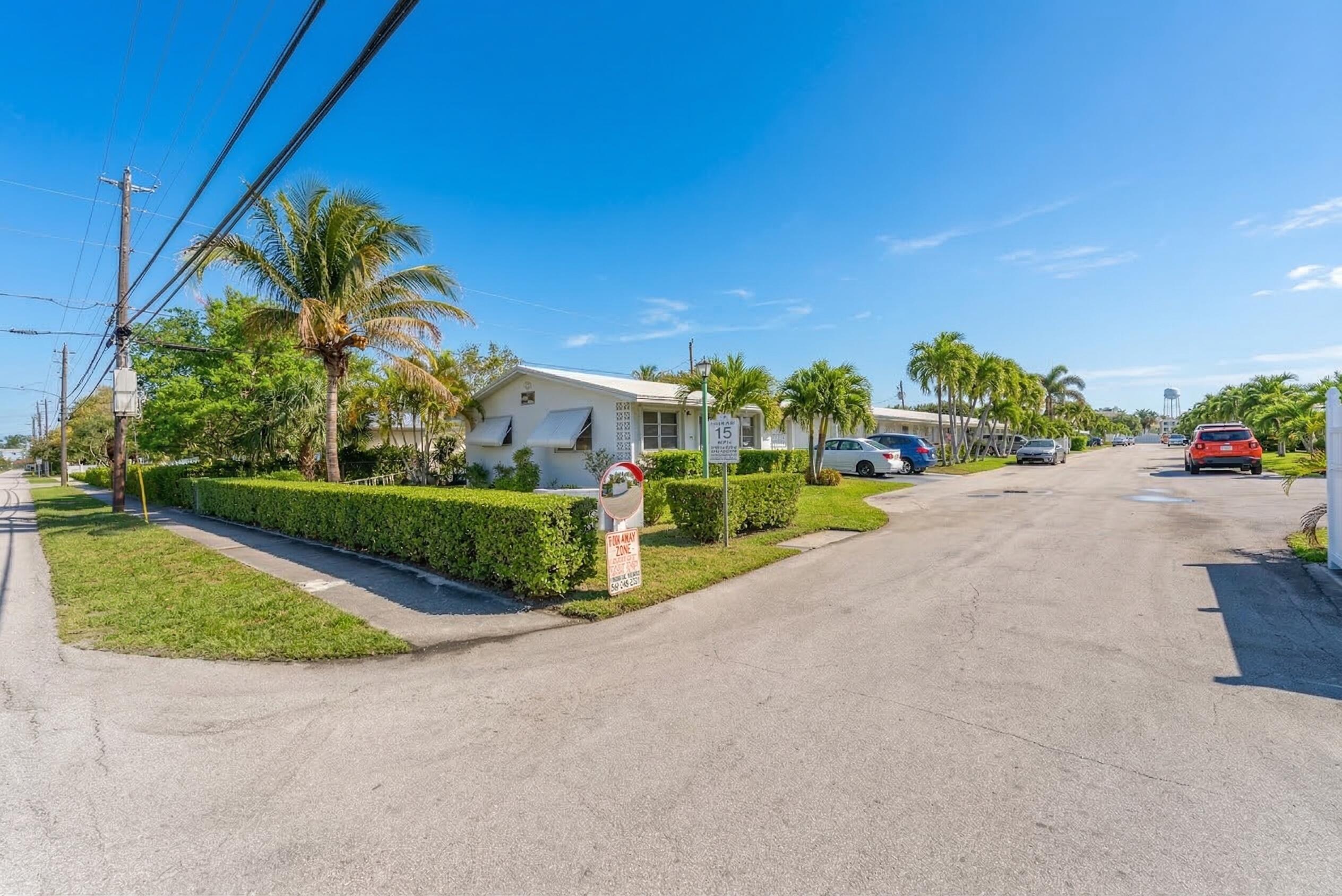 HOLLY HOUSE INC CONDO IN - Residential