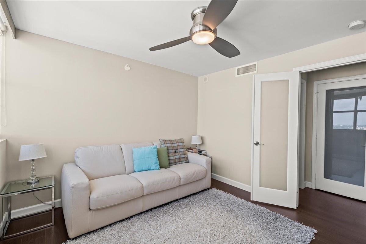 LA MER ESTATES EAST CONDO - Residential Lease