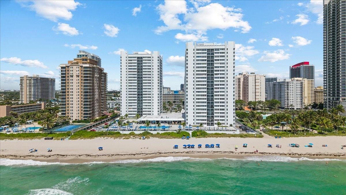 LA MER ESTATES EAST CONDO - Residential Lease