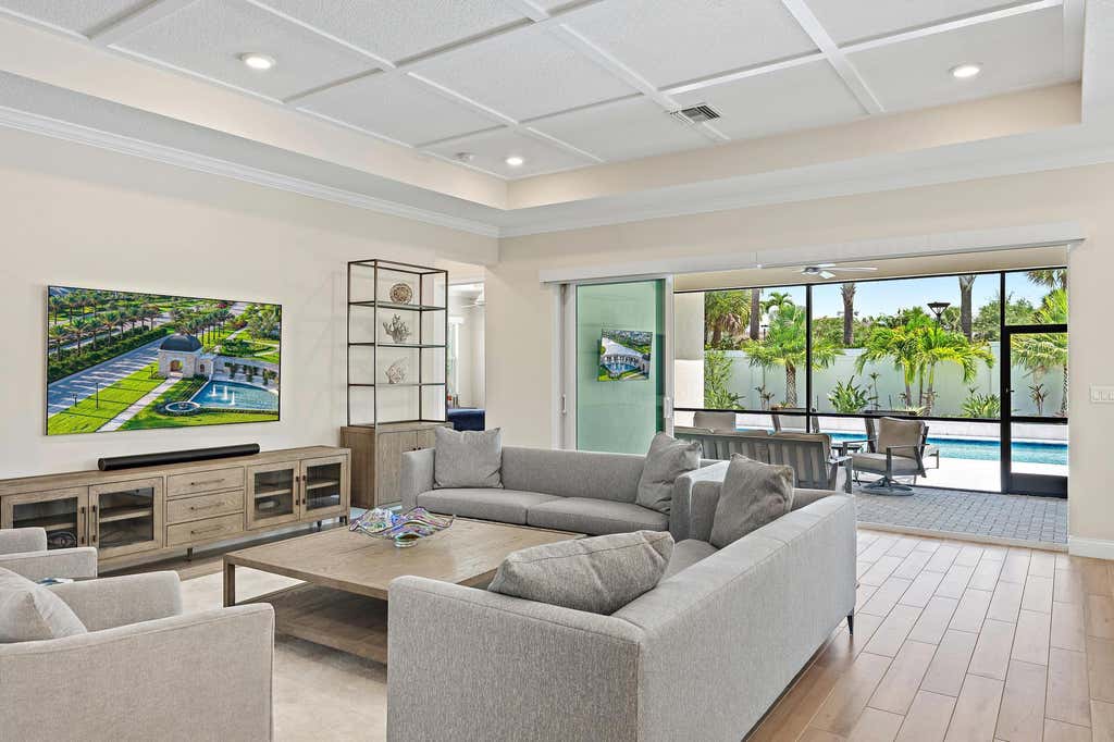 Photo of 12144 Waterstone Circle, Palm Beach Gardens, FL 33412 (MLS # B26068341)