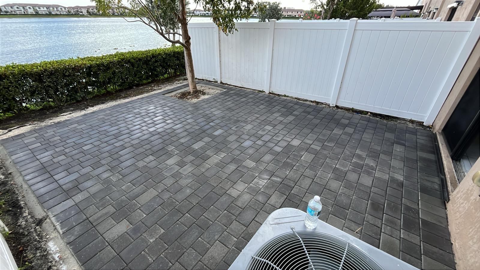 3300 W 114th Ter 3300