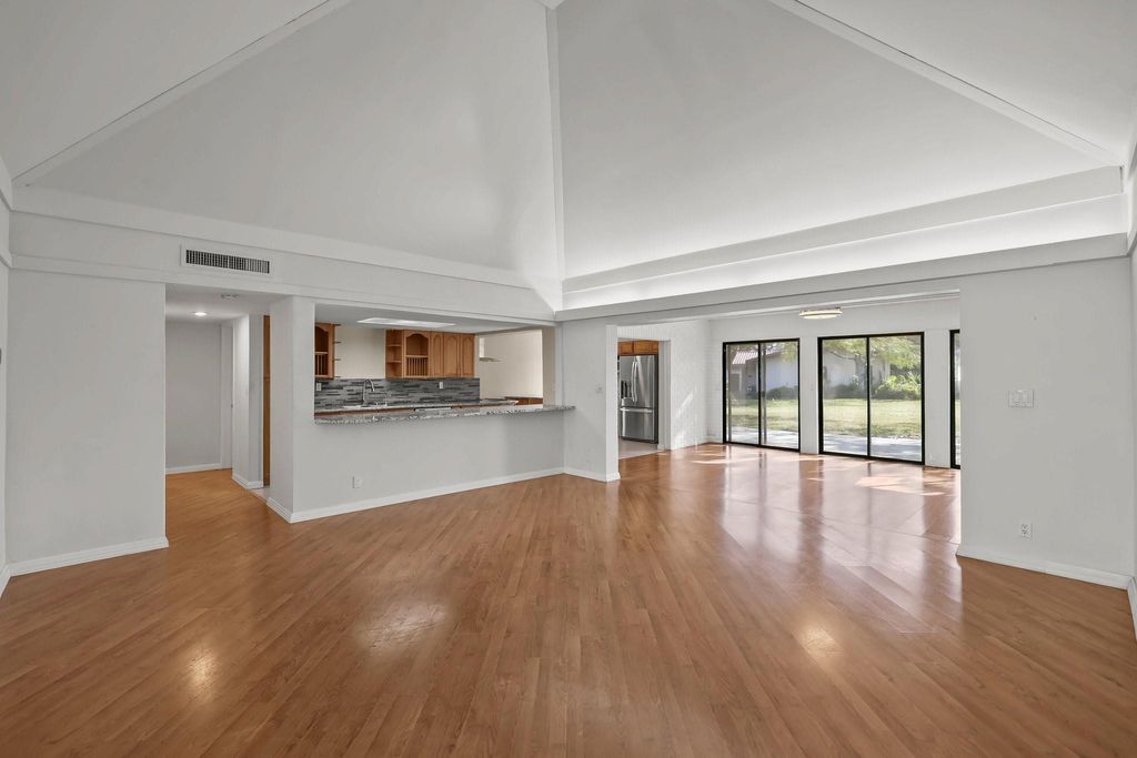 Photo of 6104 White Oak Lane, Tamarac, FL 33319 (MLS # F10544386)