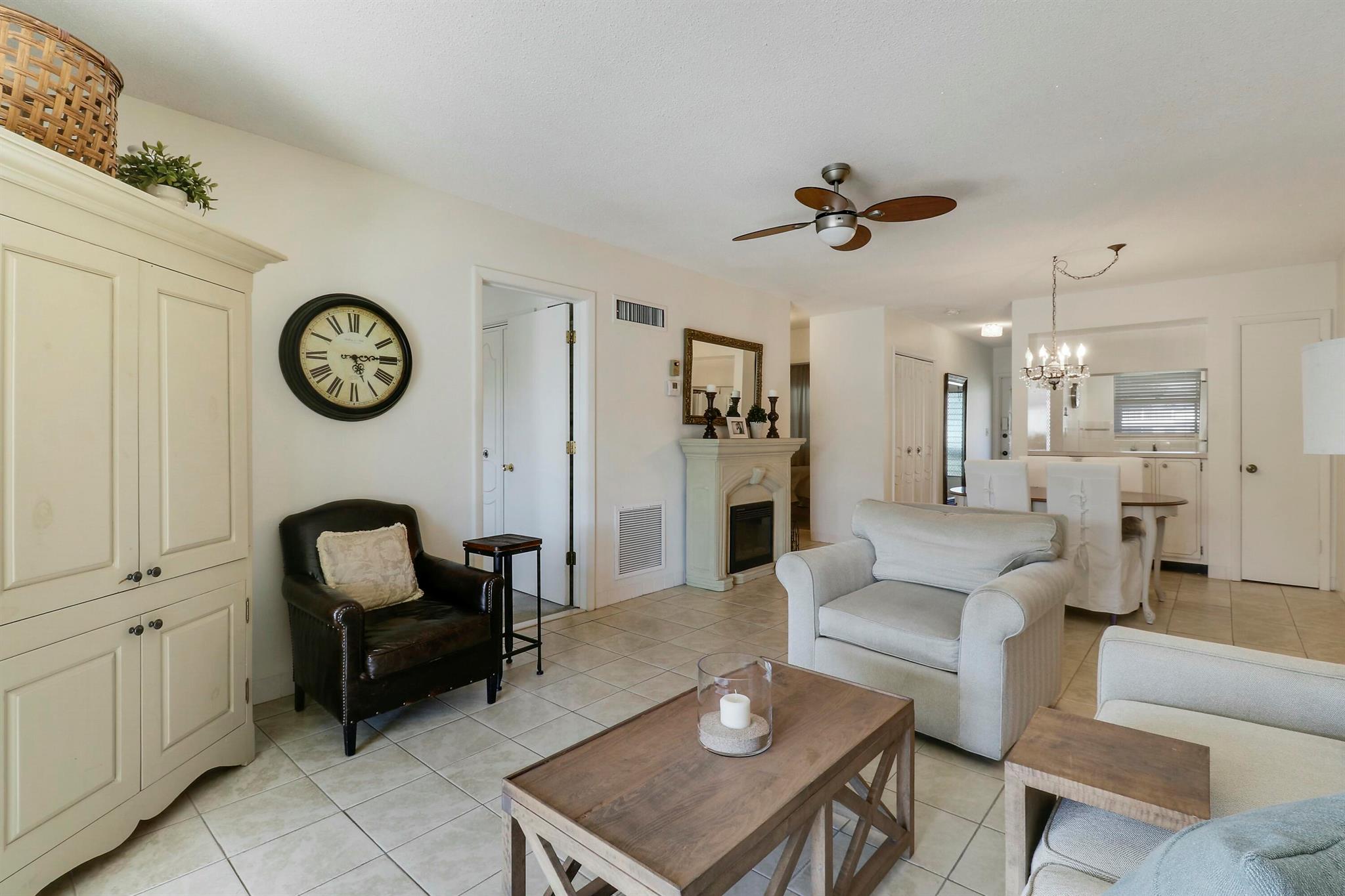 Lakeshore Lodge - Residential