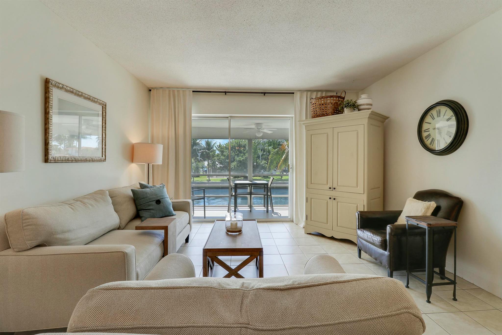 Lakeshore Lodge - Residential