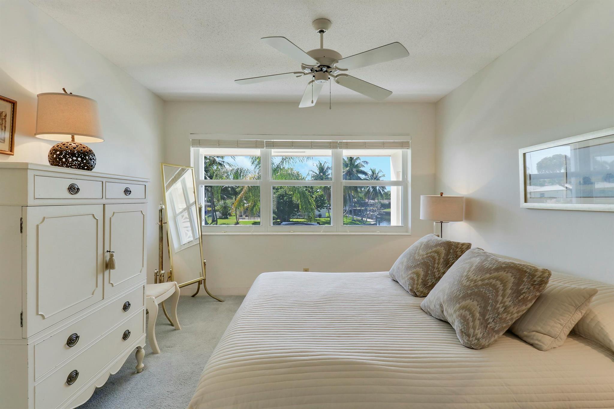 Lakeshore Lodge - Residential