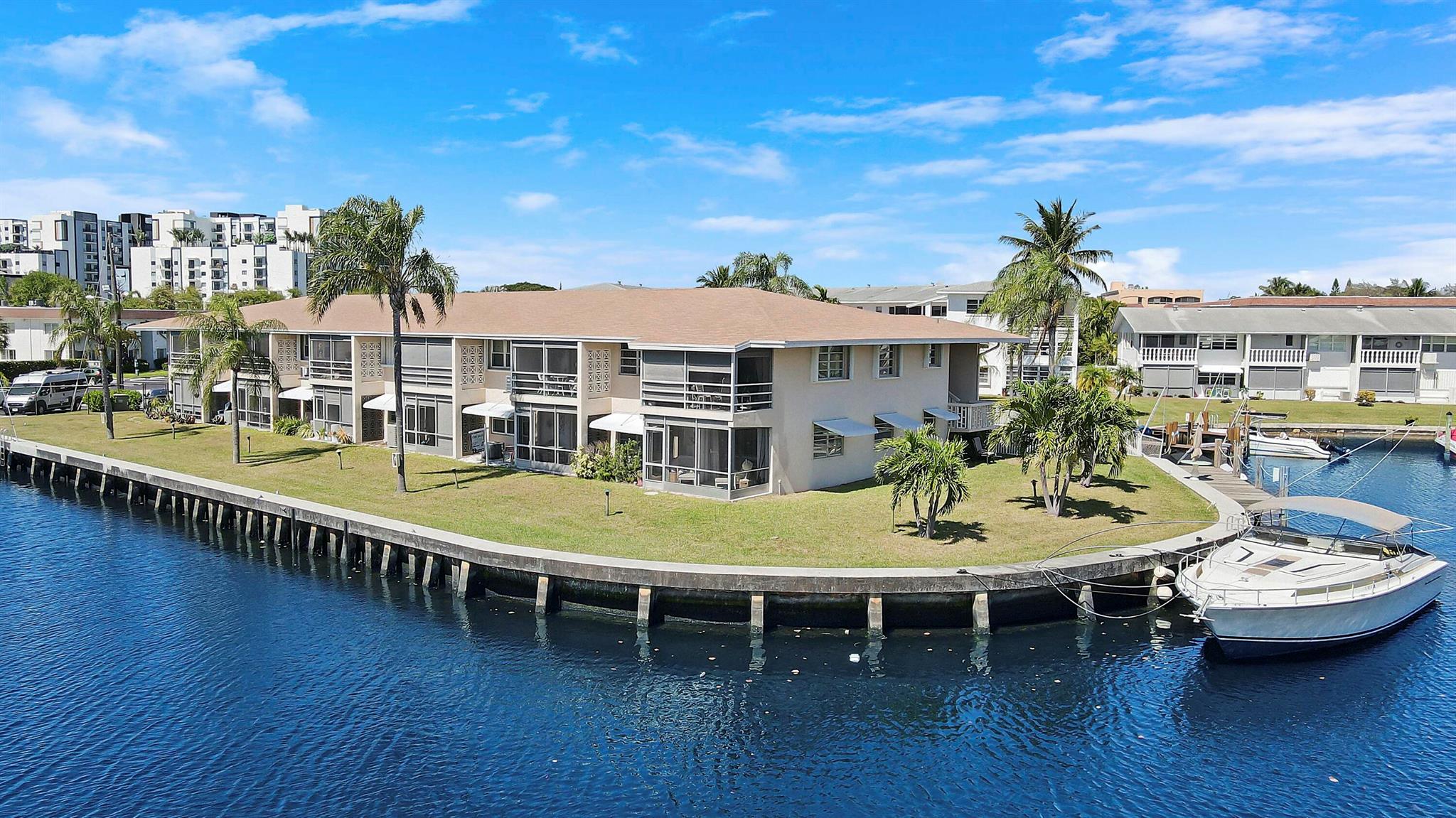 Lakeshore Lodge - Residential