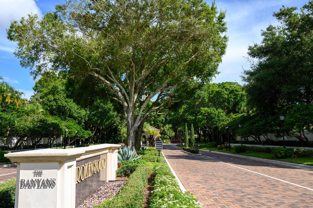 BANYANS - Residential