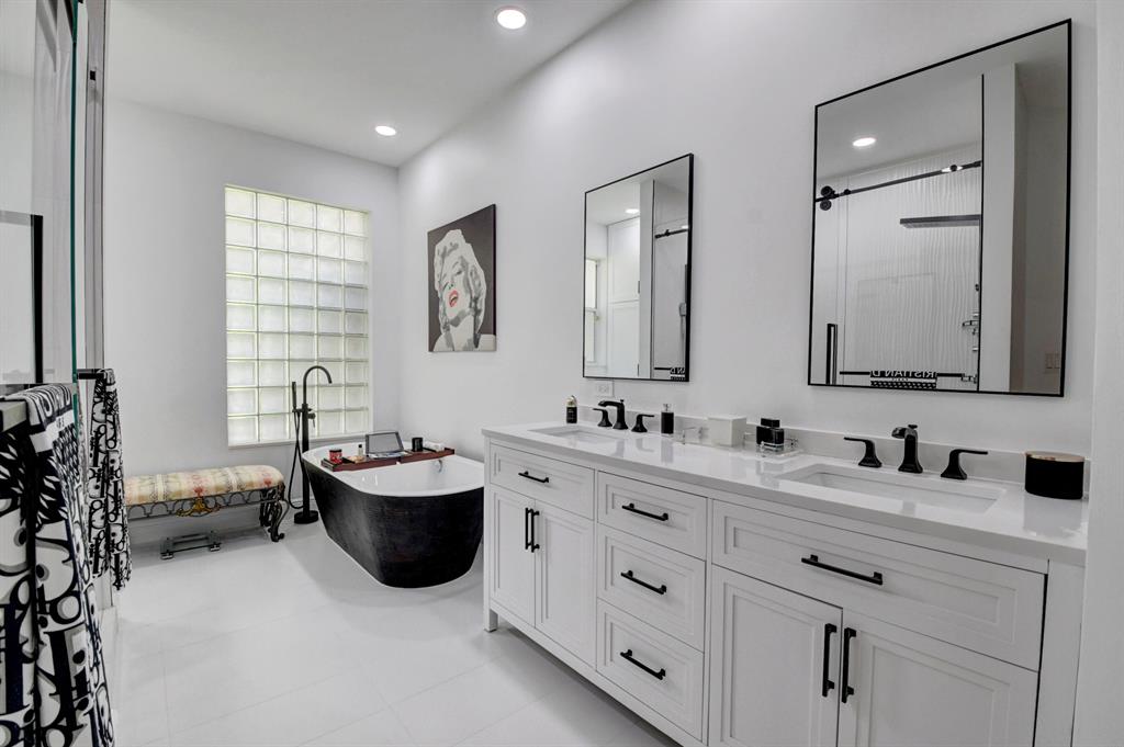 BANYANS - Residential