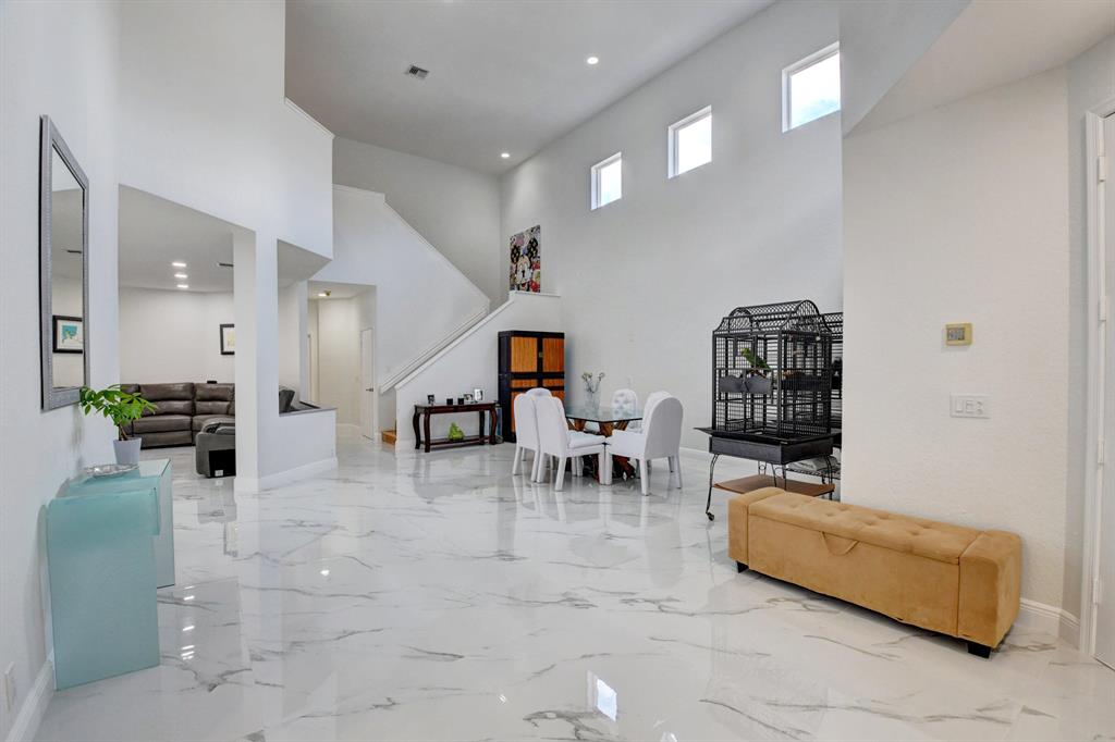 BANYANS - Residential