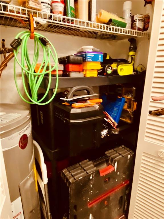 No 16 Palm-Aire Country C - Residential Lease