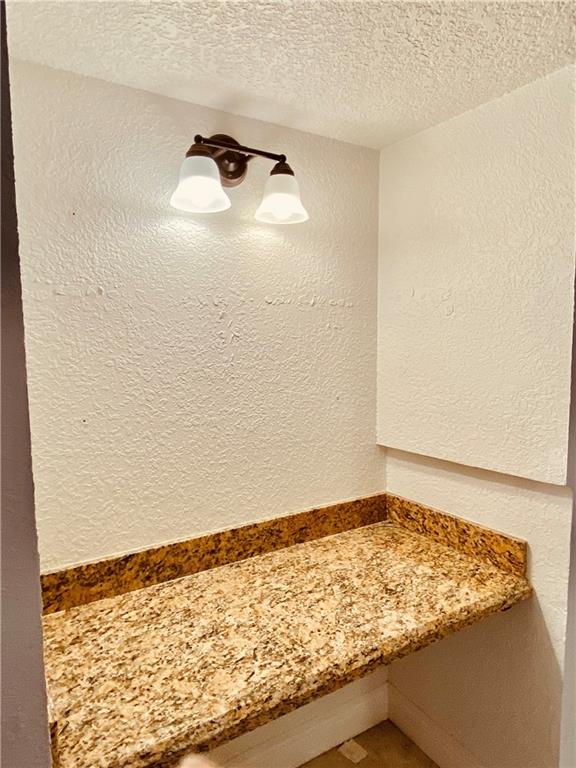 No 16 Palm-Aire Country C - Residential Lease