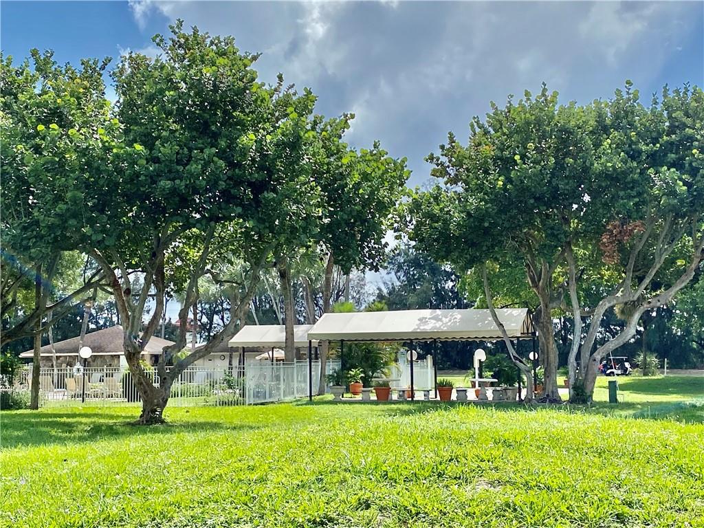 No 16 Palm-Aire Country C - Residential Lease