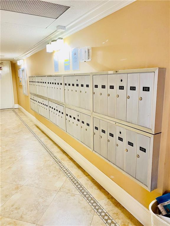 No 16 Palm-Aire Country C - Residential Lease