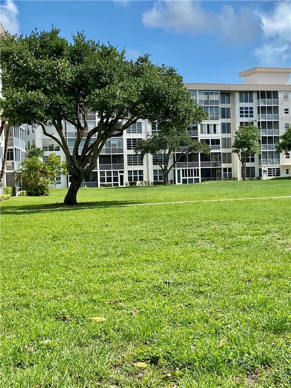 No 16 Palm-Aire Country C - Residential Lease