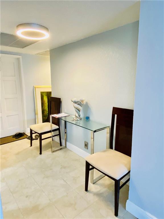 No 16 Palm-Aire Country C - Residential Lease