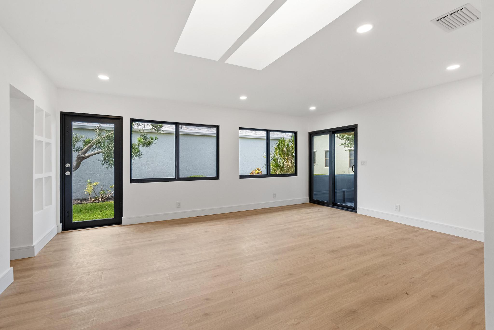 RAINBERRY BAY SEC 5 - Residential