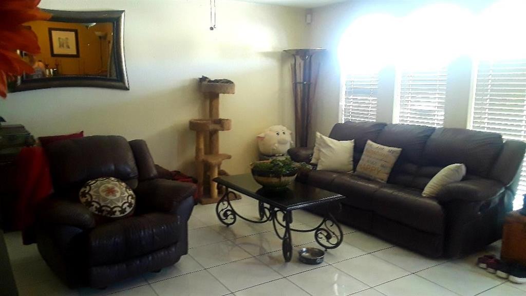 CRYSTAL LAKE 4TH SEC - Residential