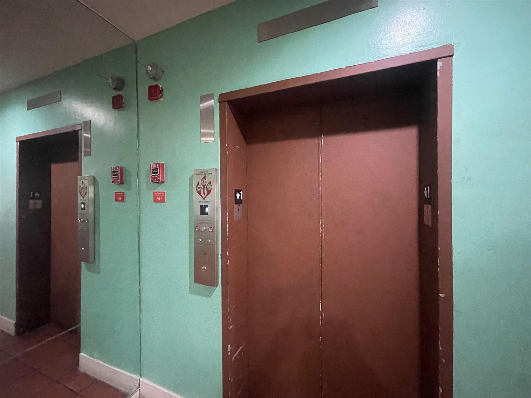 LAKES OF INVERRARY - Residential