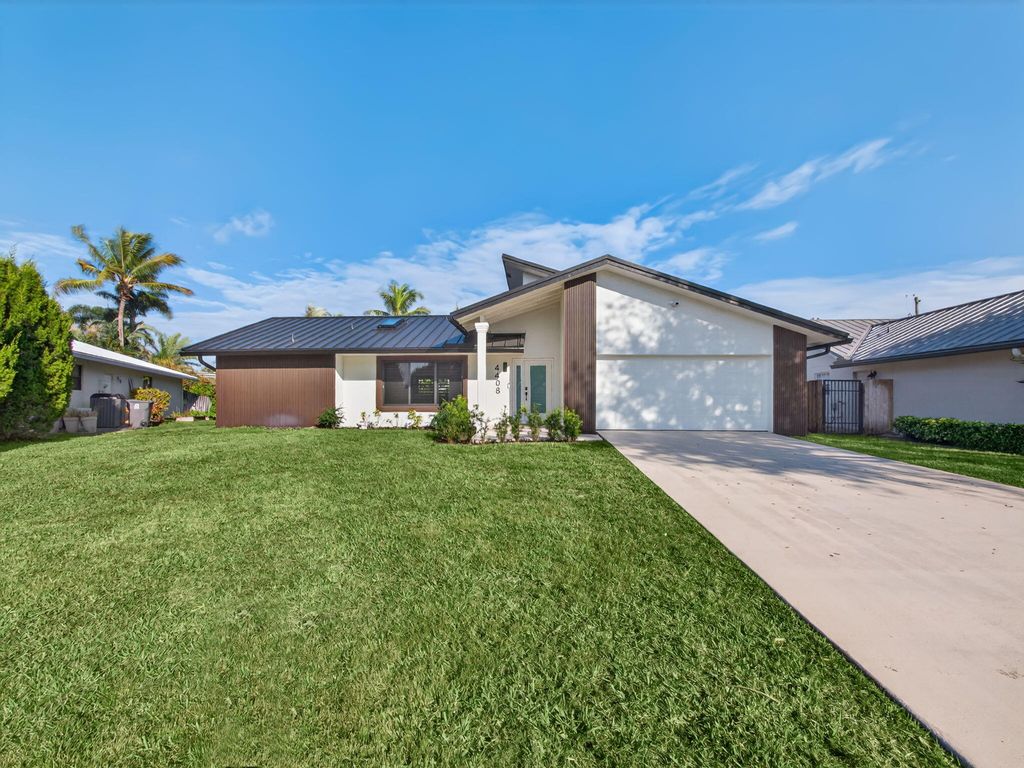 Photo of 4408 Nicole Circle, Tequesta, FL 33469 (MLS # R11161747)