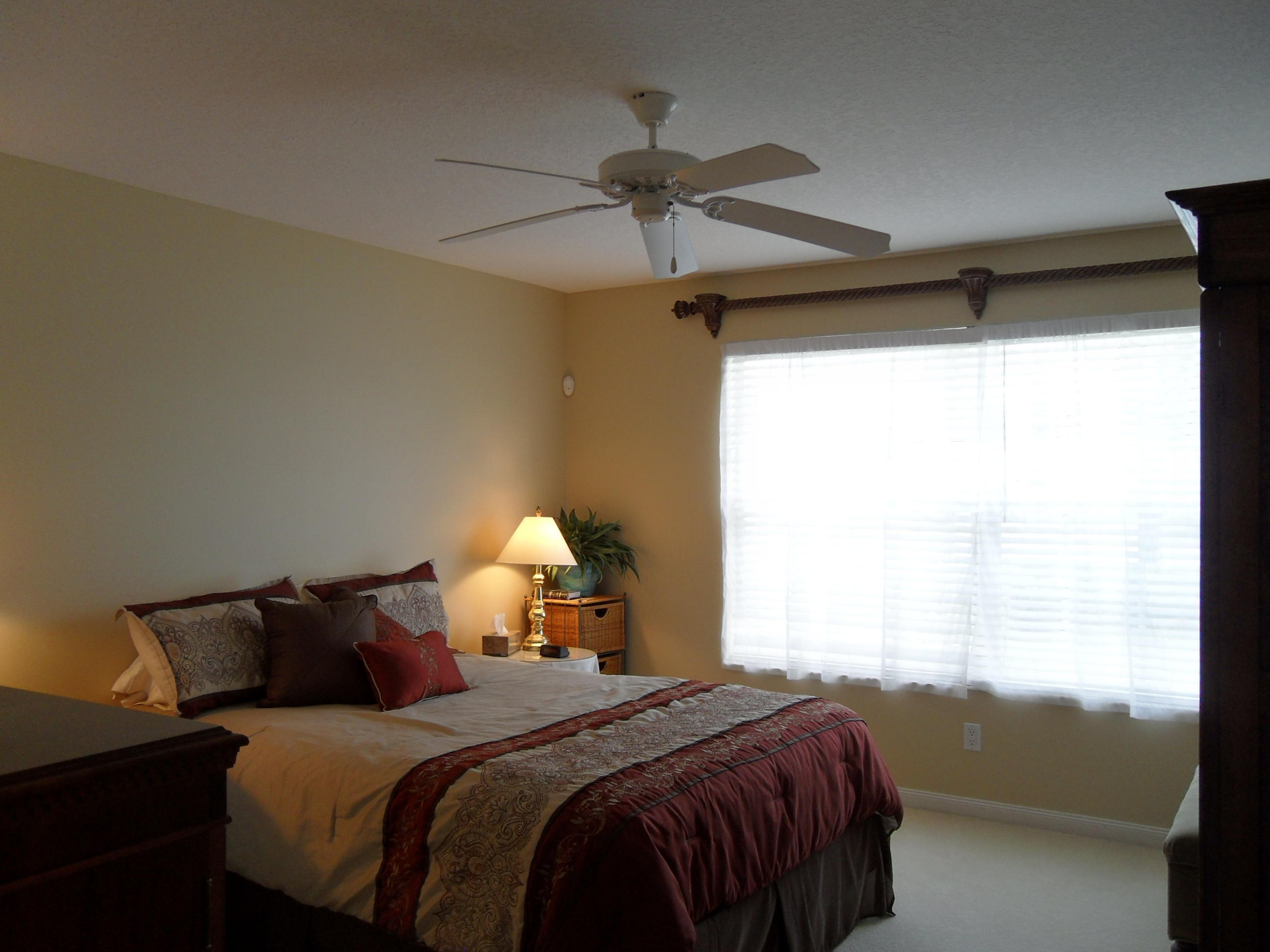 VILLAGEWALK OF WELLINGTON 4 - Residential Lease