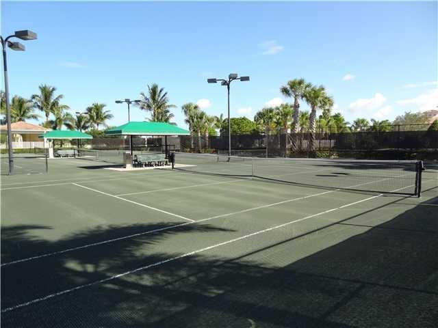 VILLAGEWALK OF WELLINGTON 4 - Residential Lease