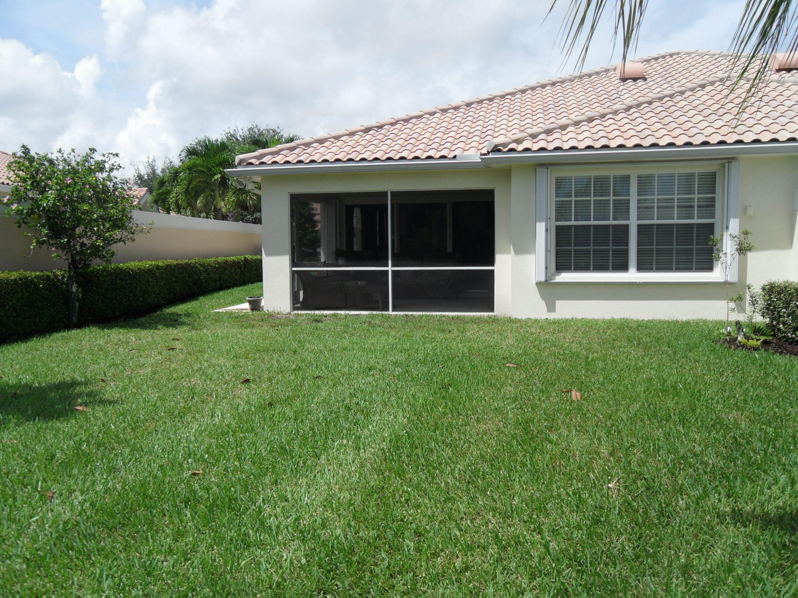 VILLAGEWALK OF WELLINGTON 4 - Residential Lease