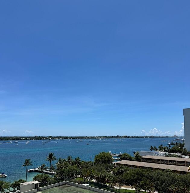 5600 N Flagler Drive 904