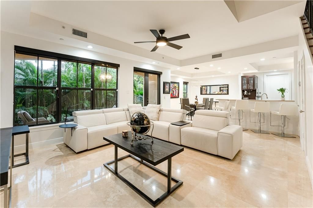 Photo of 428 NE 7th Ave, Fort Lauderdale, FL 33301 (MLS # F10300503)