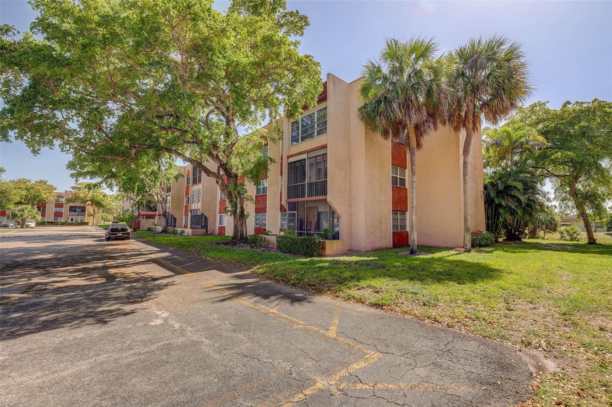 Oakbrook Village - Residential