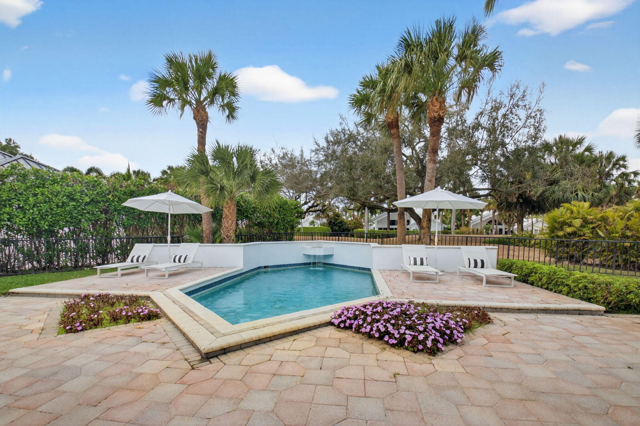 ST ANDREWS COUNTRY CLUB - Residential