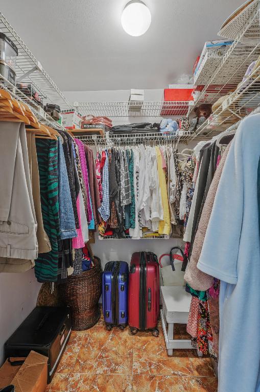 MEED RACQUET CLUB 2 - Residential