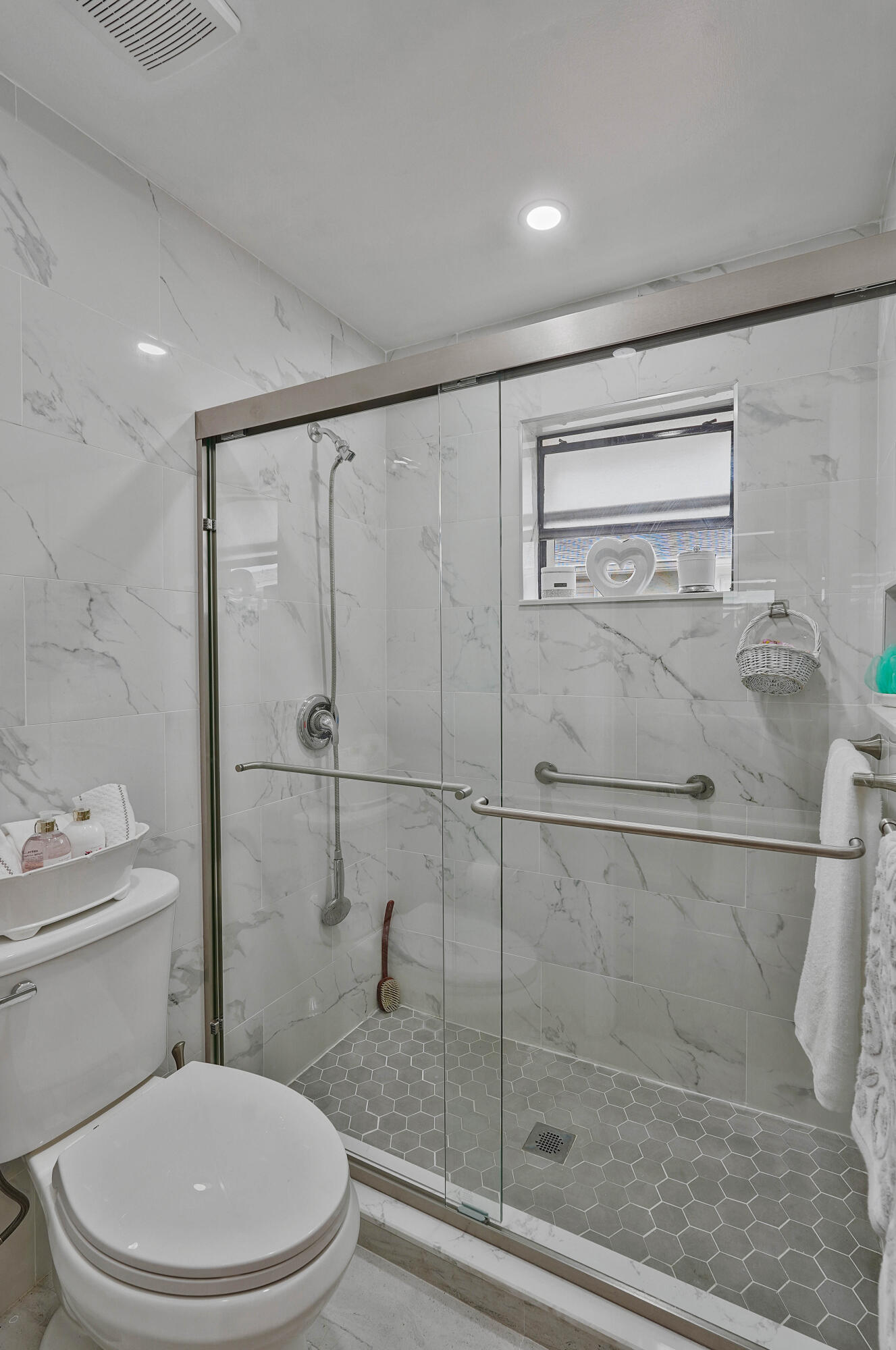 MEED RACQUET CLUB 2 - Residential