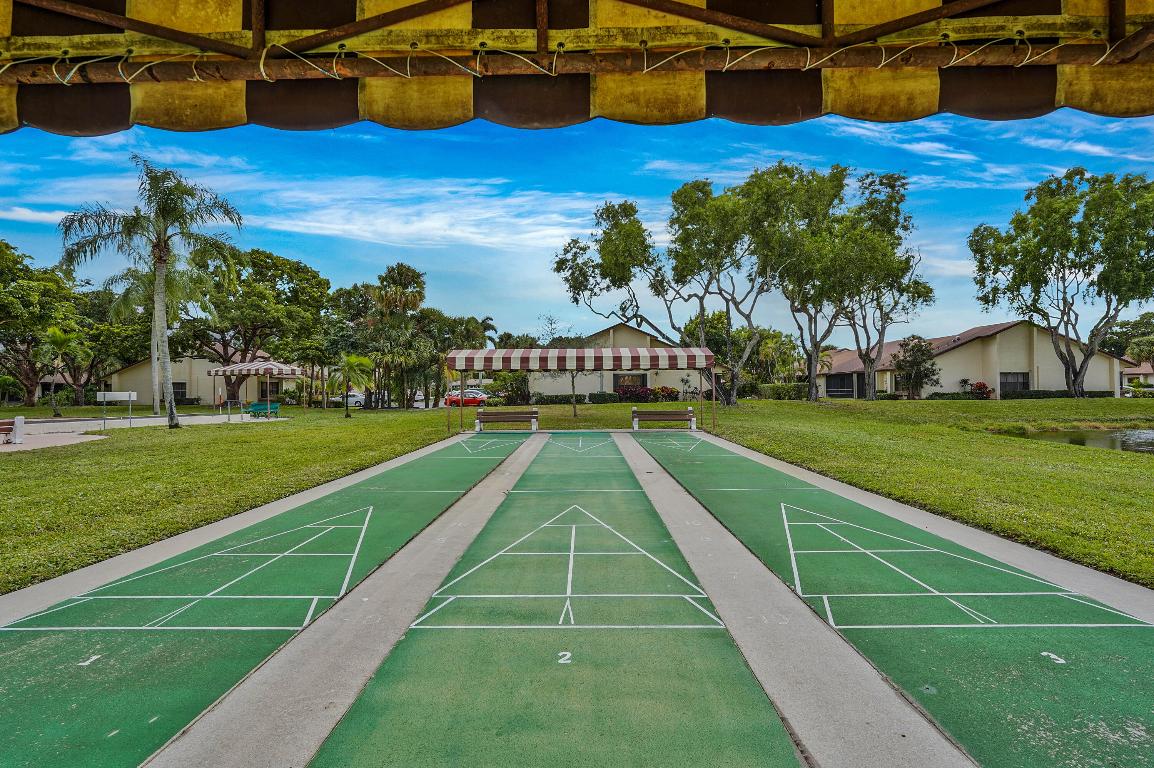 MEED RACQUET CLUB 2 - Residential