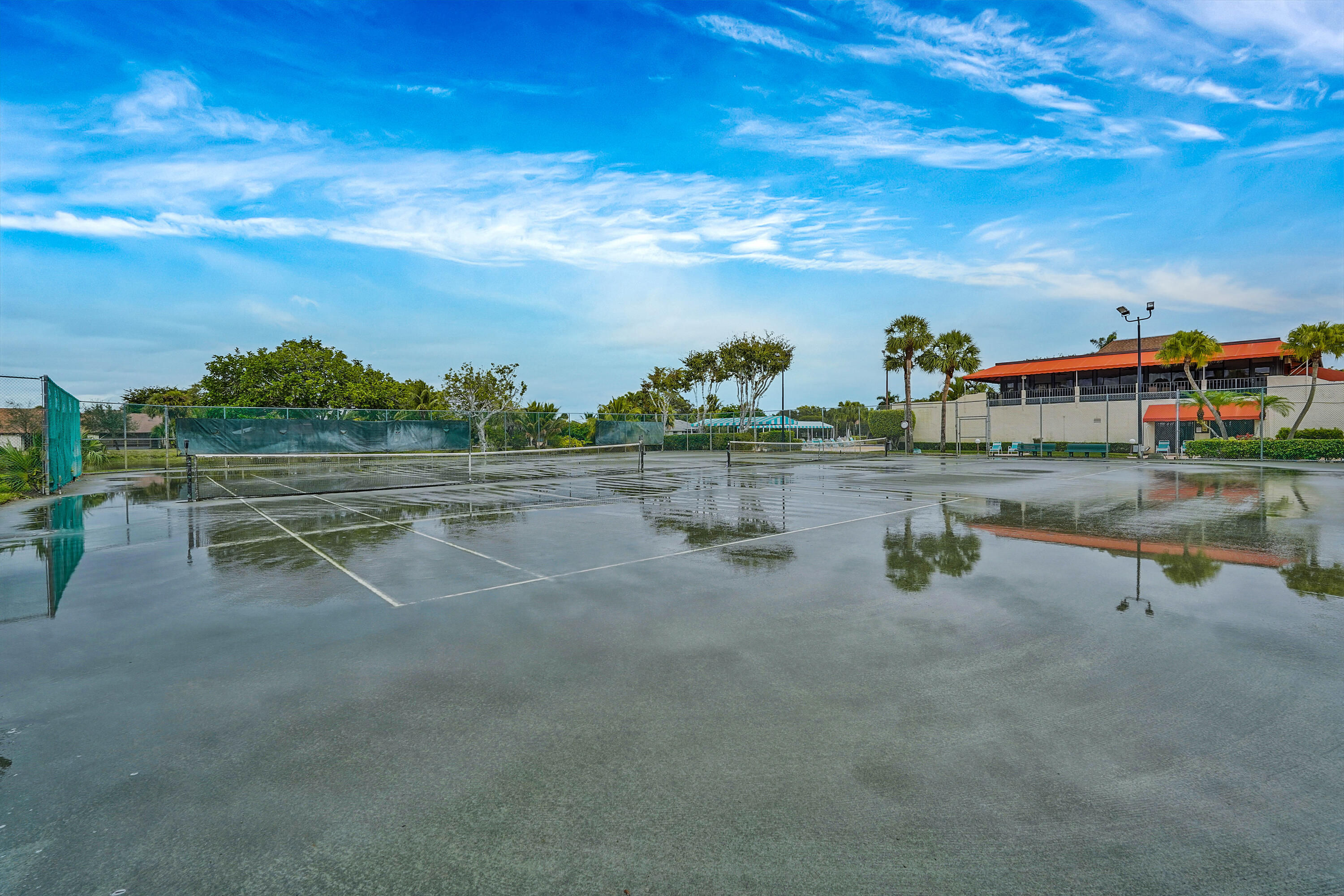 MEED RACQUET CLUB 2 - Residential