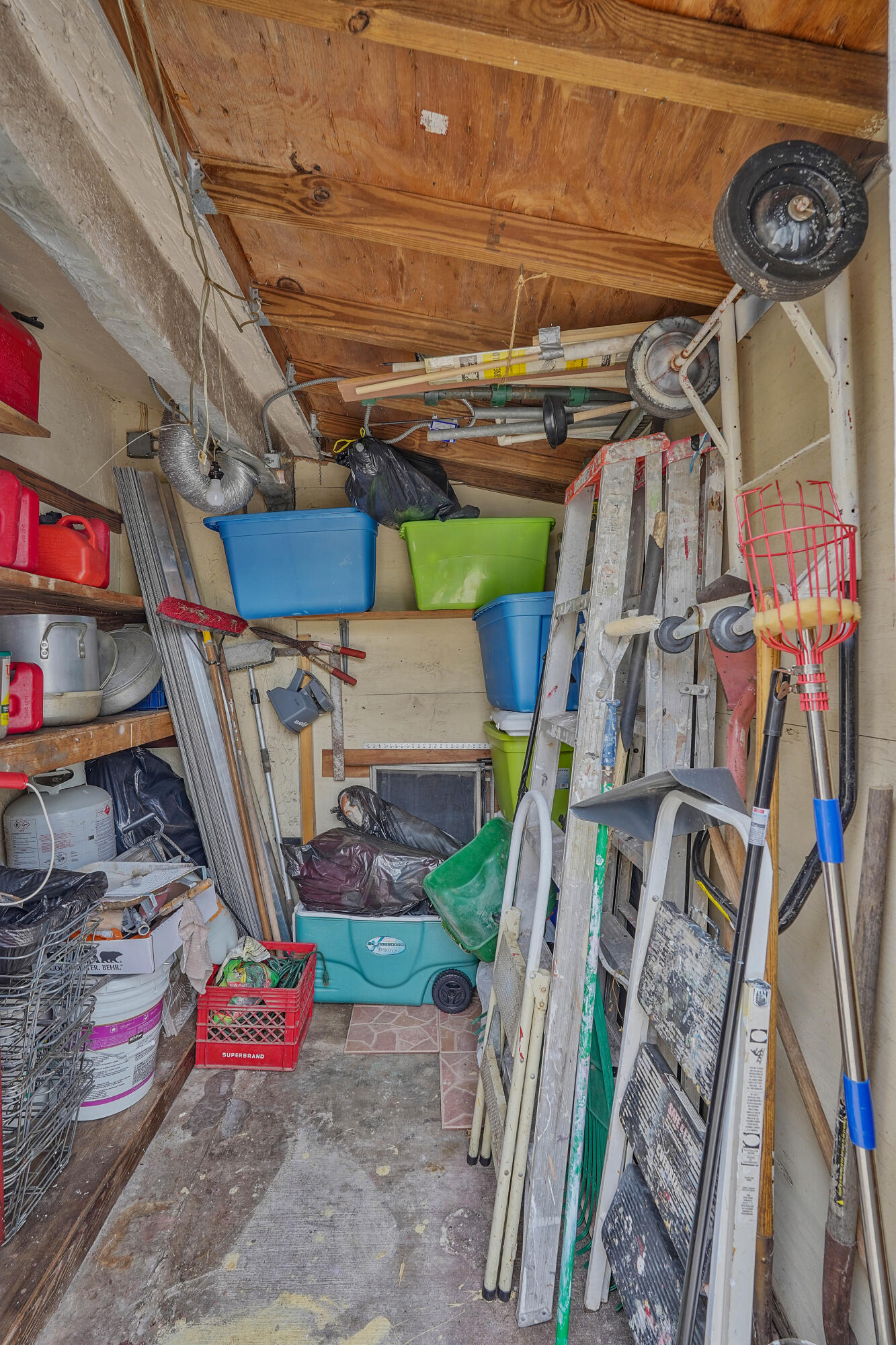 MEED RACQUET CLUB 2 - Residential