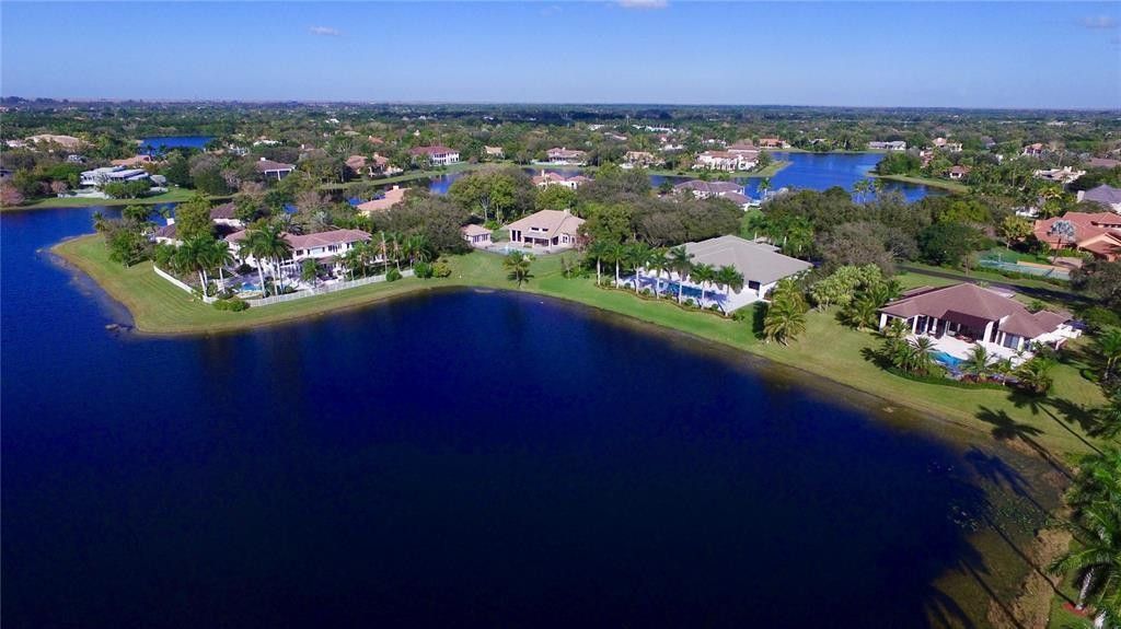 Photo of 3190 Willow Lane, Weston, FL 33331 (MLS # F10554010)