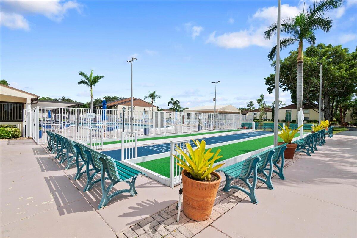 PINE RIDGE SOUTH IV CONDO - Residential