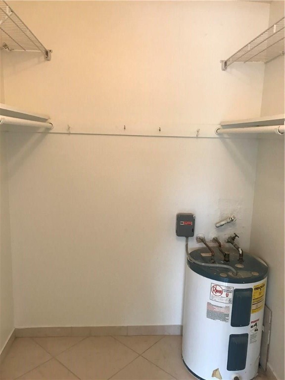 Oakland Grove Village Con - Residential Lease